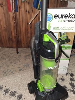 Eureka upright vacuum NEW