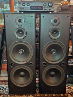 Vintage Technics Receiver and Speakers