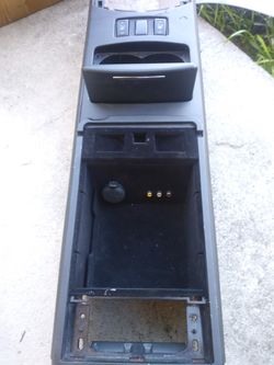 G37 Center console