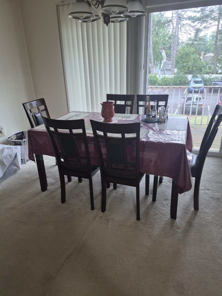 Dinner Table 6 Chairs