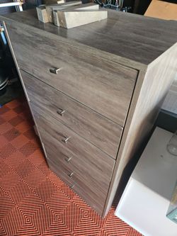 5-Drawer Tall Dresser