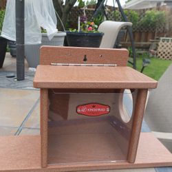 Kingsyard Squirrel Feeder!