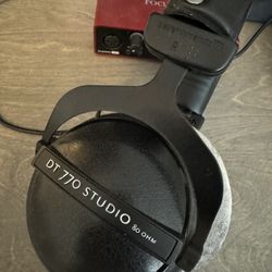 DT 770 STUDIO headphones 