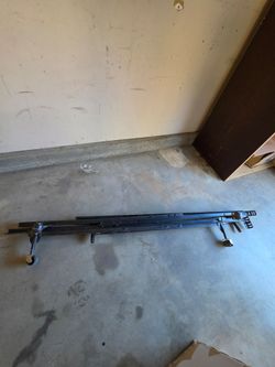 Metal bed frame