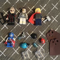 Lego Minifigures / Thor From Set 76065 And Captain America