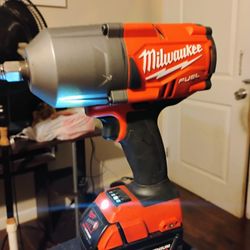 Milwaukee Impact Wrench Drill $260