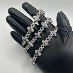 Moissanite Clover Chain VVS1 Silver 22” Passes Tester Brand New Iced Necklace