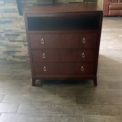 2 Hardwood Drawers