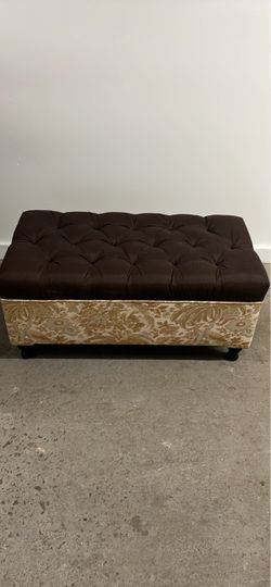 good condition storage Ottoman 37”wx20”dx16”h good condition storage Ottoman