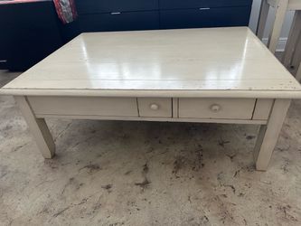 Vintage Pottery Barn Coffee table and matching side nesting table