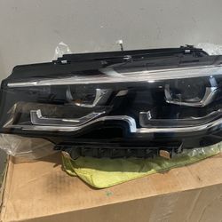 2019-2022 BMW 330i Headlight LED Adaptive 