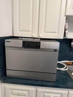 Danby Countertop Dishwasher – Stainless, 6 Place Settings