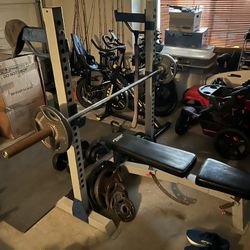 Olympic Weight Bench w/Squat Rack 