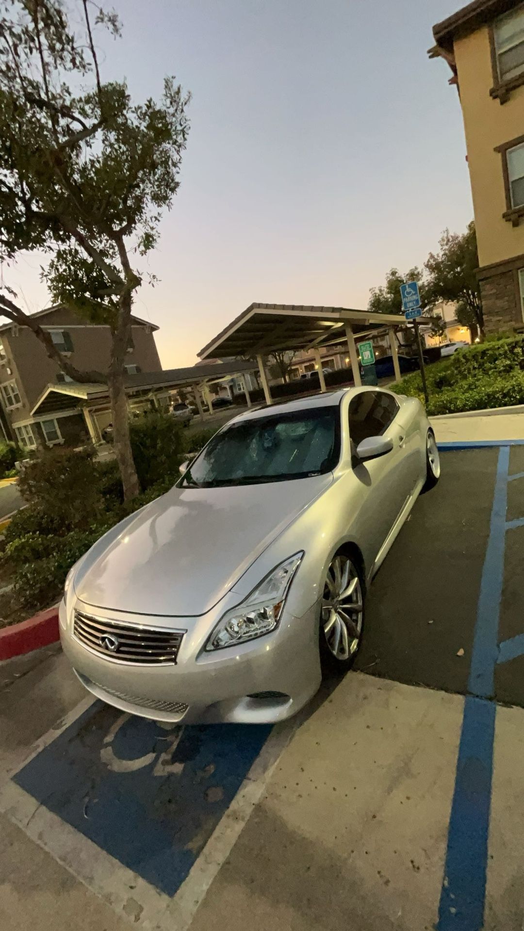 2008 Infiniti G37
