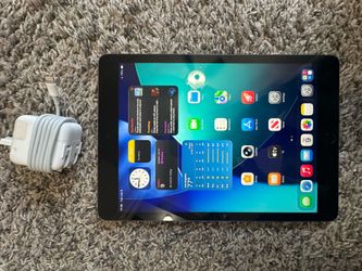 iPad 9th generation / 64Gb / WiFi / iOS 26 / Grey