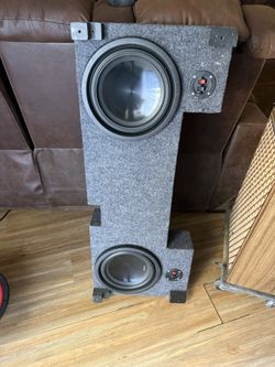 Alpine 8” In Box And Amp