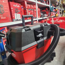 MILWUAKEE M18 FUEL BRUHLESS VACUUM TOOL ONLY NEW 