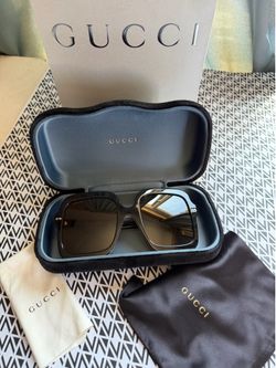 Gucci Sunglasess