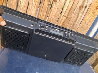 lcar stereo and speakers