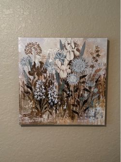 Neutral print painting wrap around edge