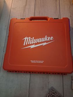 Milwaukee 56 piece 3/8 Ratchet and Socket Set