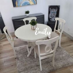 5-pc Round Dining Set Brand New 