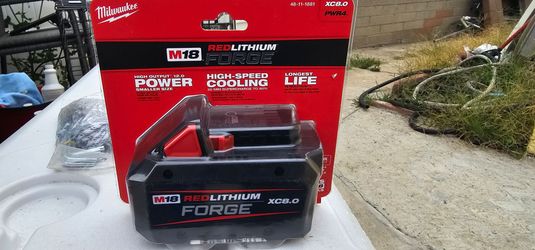 Milwaukee battery 8.0