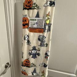 snoopy halloween blanket 