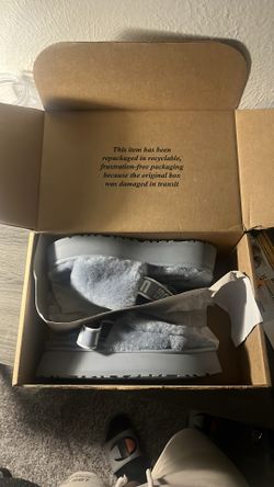 UGG Lady slides
