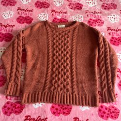 Jessica Simpson sweater