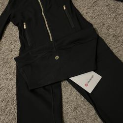 Lululemon, Athletic Wear Black And Gold Set, Size 2