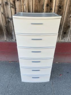 $50 - Like New Sterilite Heavy Duty 6-Drawer Wide Plastic Storage Unit