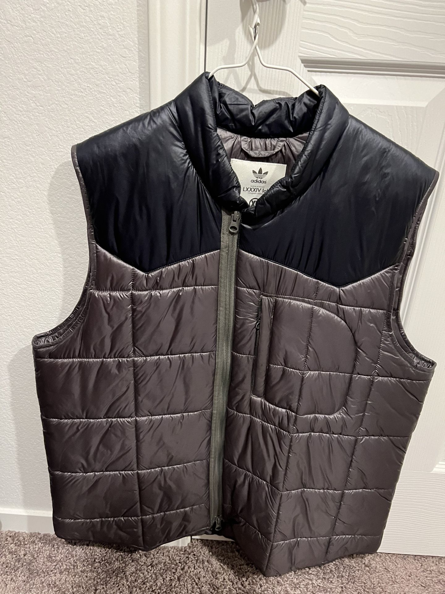Adidas Vest (XL)