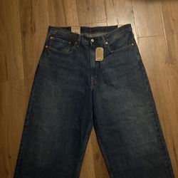 Levi’s “extra baggy” jeans