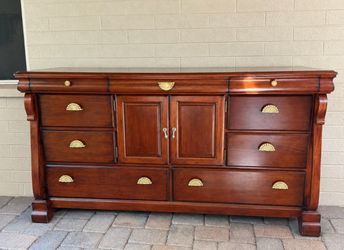 Old dresser in good condition