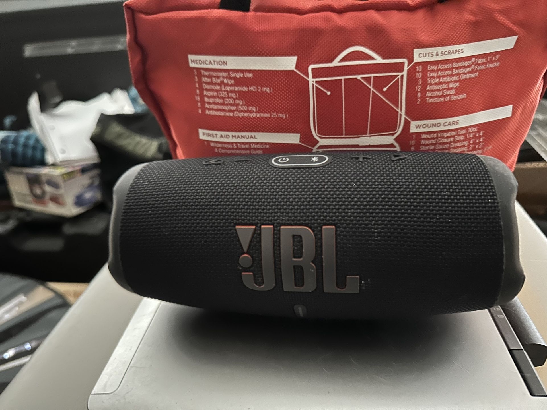 JBL Charge 5