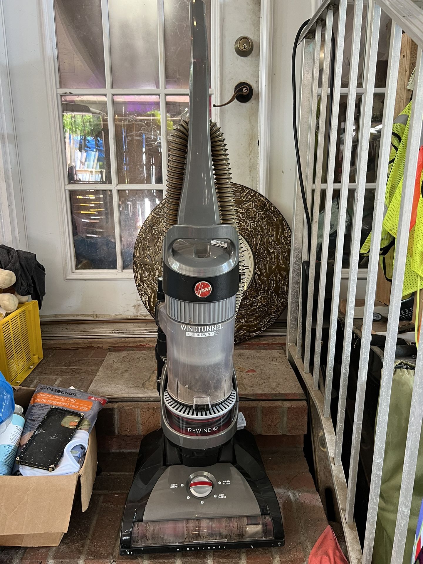 Hoover wind Tunnel Vaccum 