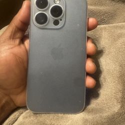 iPhone 15 Pro 256 Gigs