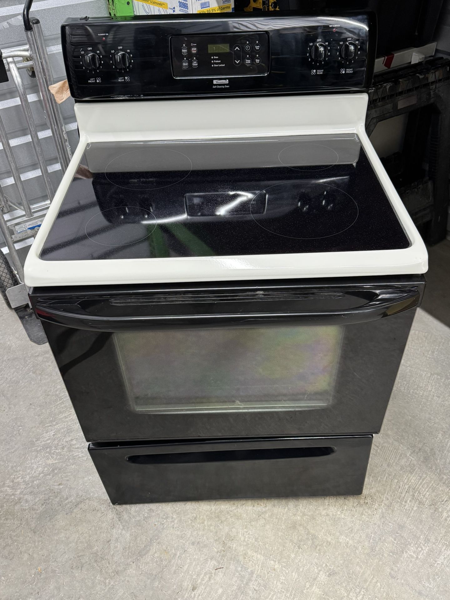 Kenmore Electric Oven Range Works Great!