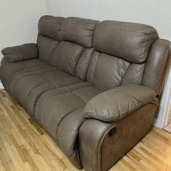 3 Seat Sofa With Adjustable Leg Extension