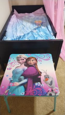 Girl's Bed Set