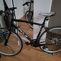Road Bike. Fuji 