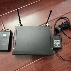 Shure SLX4 G4 Band Wireless Receiver, Lavalier Belt Clip Mic, Antennas and AC power Adapter.