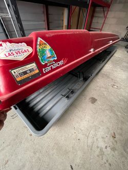 Yakima storage roof box