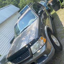 2002 Ford Explorer