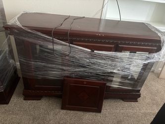 Cabinet/shelf top and bottom