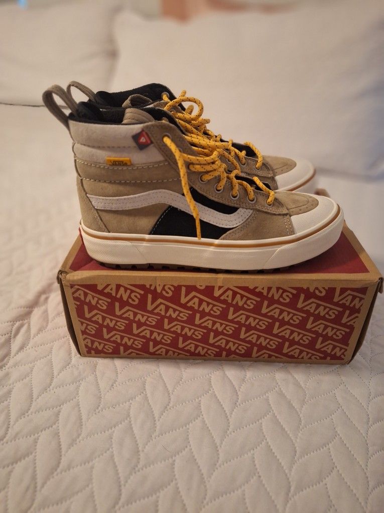 Brand New Vans Men 6.5