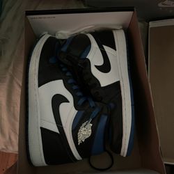 Jordan 1 Royal Toes