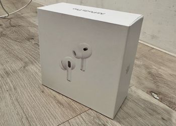 Apple Airpods Pro 2 ANC Bluetooth Earbuds/Headphones
