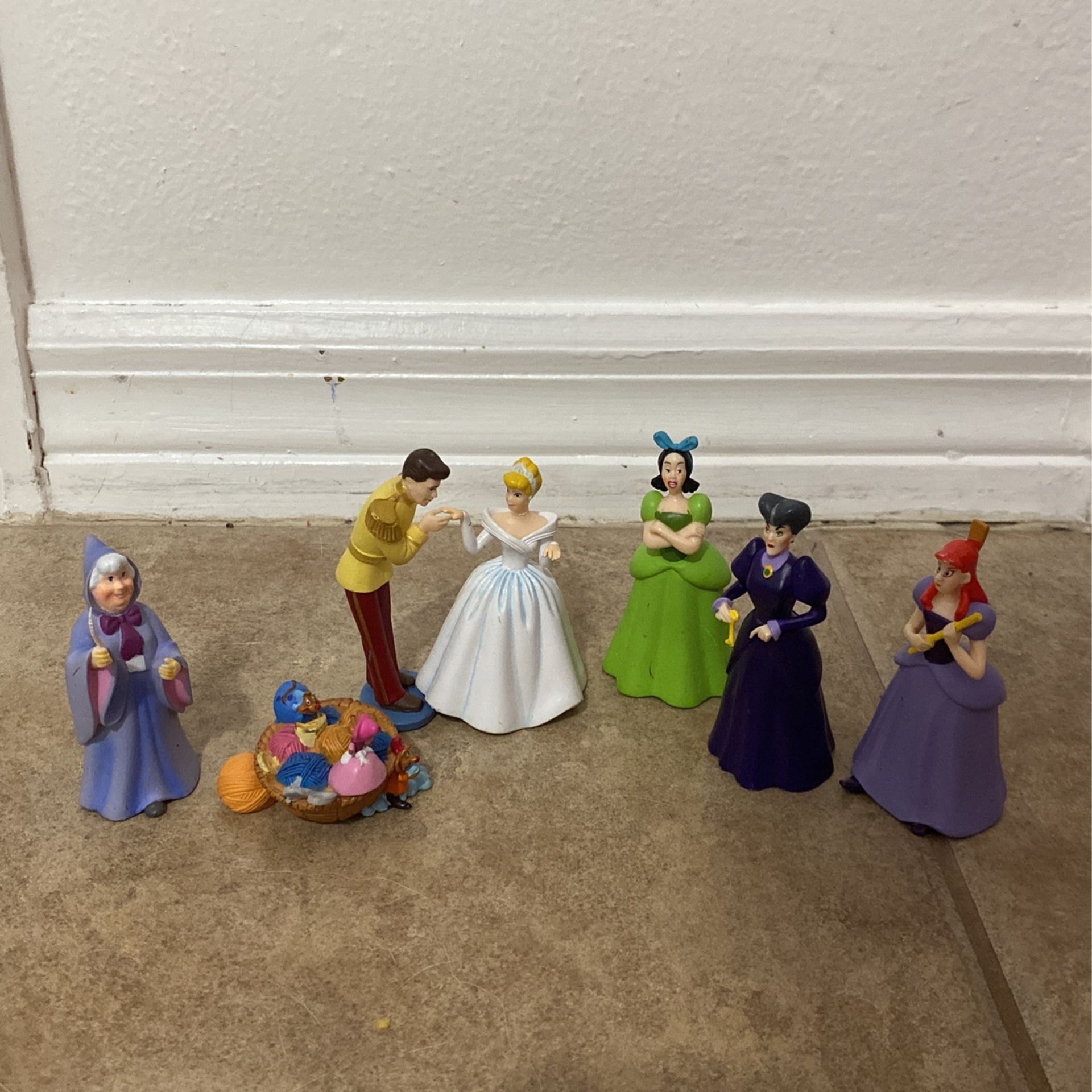 Disney Cinderella Complete Figurine Set